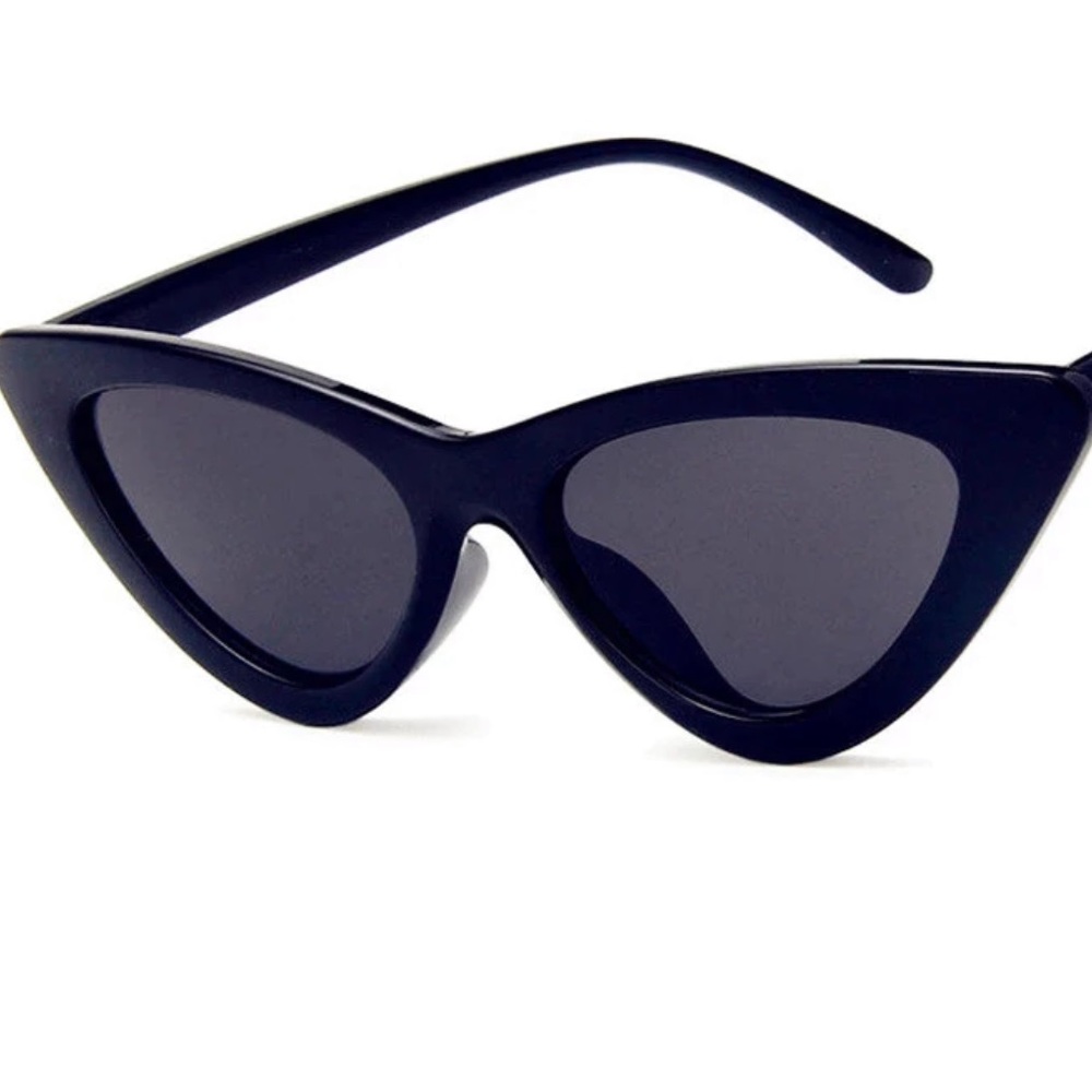 🛍🛍 New Cat Eye Black Sunglasses Glasses - Picture 3 of 3
